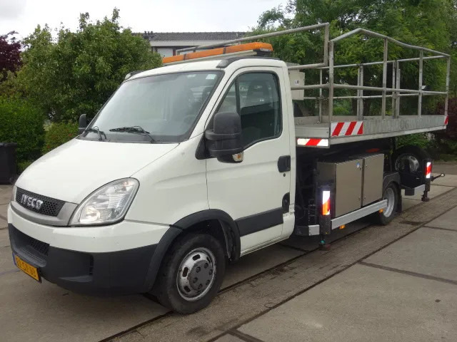 Iveco Daily 50C14 SKY WORKER PLATO - Caminhão: foto 2 Iveco Daily 50C14 SKY WORKER PLATO - Caminhão: foto 2
