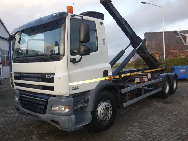 DAF 85.410 CF 6X4 SLEEL SPRINGS MANUAL GEARBOX - Caminhão polibenne: foto 1 DAF 85.410 CF 6X4 SLEEL SPRINGS MANUAL GEARBOX - Caminhão polibenne: foto 1