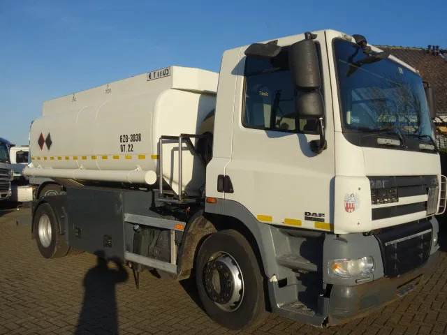 DAF CF 360 13000 LITER MANUAL GEARBOX EURO5 - Caminhão tanque: foto 2 DAF CF 360 13000 LITER MANUAL GEARBOX EURO5 - Caminhão tanque: foto 2