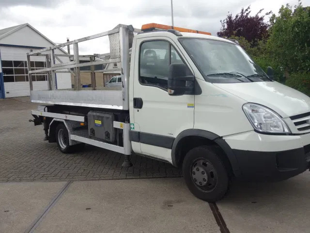 Iveco 40C12 SKY WORKER - Plataforma de Tijera/ Plataforma de tesoura: foto 2 Iveco 40C12 SKY WORKER - Plataforma de Tijera/ Plataforma de tesoura: foto 2