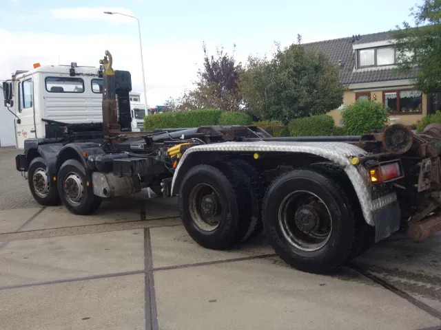 MAN 35-364 8X4 - Caminhão polibenne: foto 2 MAN 35-364 8X4 - Caminhão polibenne: foto 2