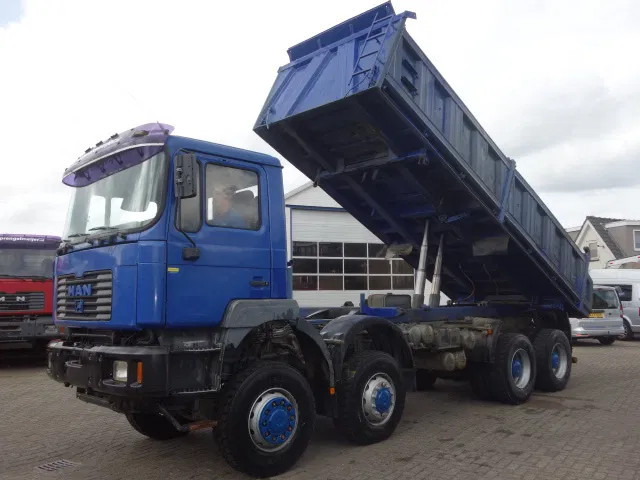 MAN 35.414 8x8 meiller kipper manual diesel pomp - Caminhão basculante: foto 2 MAN 35.414 8x8 meiller kipper manual diesel pomp - Caminhão basculante: foto 2