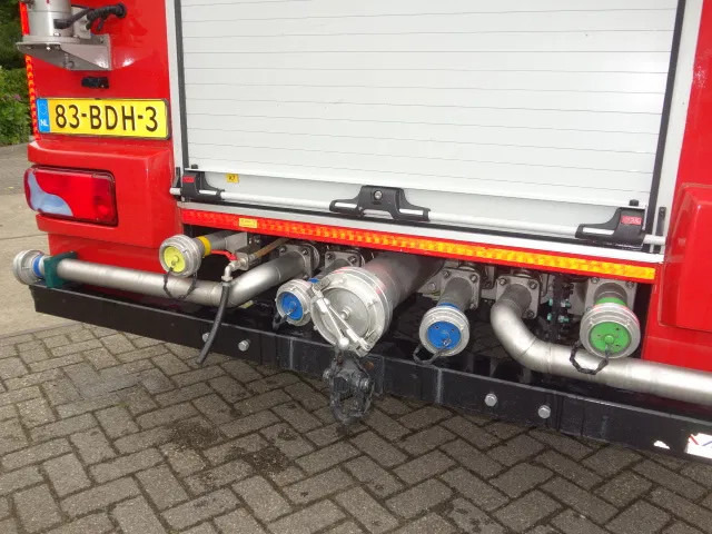 MAN TGM 15.250 FIRE TRUCK,2000 LITER TANK, FOAM TANK, AIRCO - Carro de bombeiro: foto 5 MAN TGM 15.250 FIRE TRUCK,2000 LITER TANK, FOAM TANK, AIRCO - Carro de bombeiro: foto 5