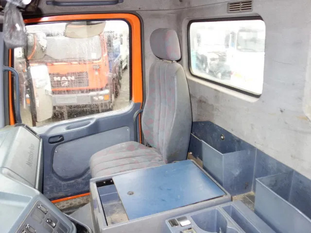 Caminhão chassi Mercedes-Benz Actros 3235 8x4 steelsprings,manual gearbox: foto 7 Caminhão chassi Mercedes-Benz Actros 3235 8x4 steelsprings,manual gearbox: foto 7