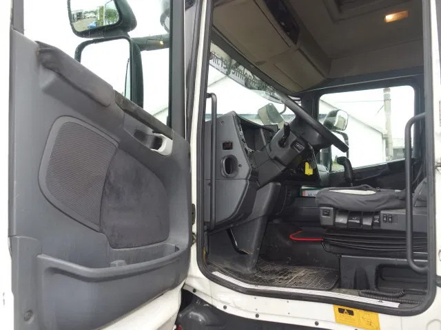 Locação de Scania R380 6X2 19200 LITER TANK,MANUAL GEARBOX Scania R380 6X2 19200 LITER TANK,MANUAL GEARBOX: foto 9