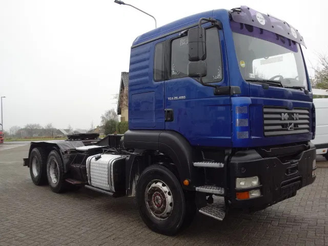 MAN TGA26-480 STEELSPRINGS,MANUAL GEARBOX,AIRCO,RETARDER 6X4 - Tractor: foto 1 MAN TGA26-480 STEELSPRINGS,MANUAL GEARBOX,AIRCO,RETARDER 6X4 - Tractor: foto 1