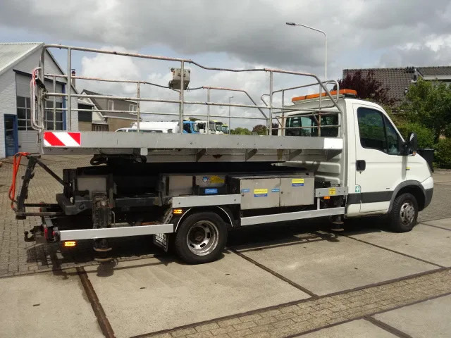 Iveco Daily 40C15 SKY WORKER PLATFORM - Veículo comercial: foto 3 Iveco Daily 40C15 SKY WORKER PLATFORM - Veículo comercial: foto 3
