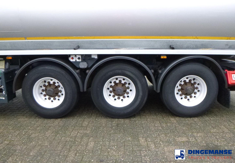 COBO Fuel tank alu 43.3 m3 / 1 comp + pump - Semirreboque tanque: foto 5 COBO Fuel tank alu 43.3 m3 / 1 comp + pump - Semirreboque tanque: foto 5