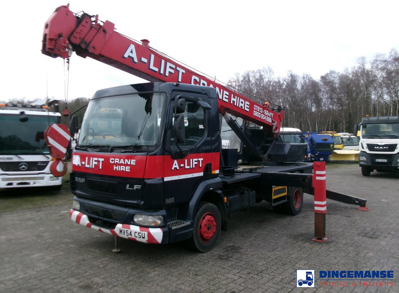 DAF LF 45.150 RHD Tadano TS-75 M crane 8 t - Caminhão grua: foto 1 DAF LF 45.150 RHD Tadano TS-75 M crane 8 t - Caminhão grua: foto 1