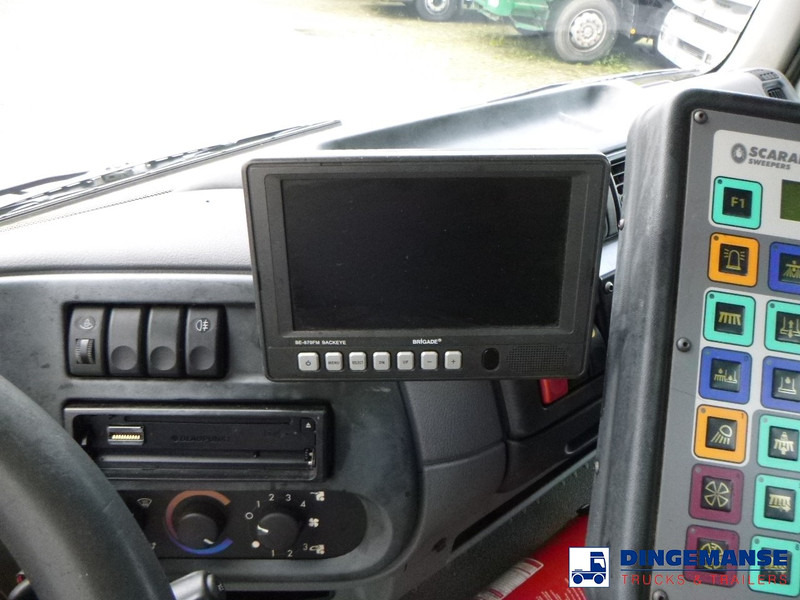 Varredora urbana DAF LF 45.180 Scarab Merlin street sweeper 4x2: foto 20
