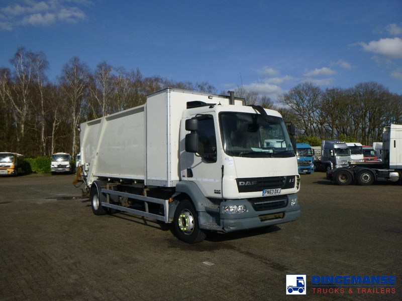 DAF LF 55.220 4X2 RHD Farid refuse truck - Caminhão de lixo: foto 2 DAF LF 55.220 4X2 RHD Farid refuse truck - Caminhão de lixo: foto 2