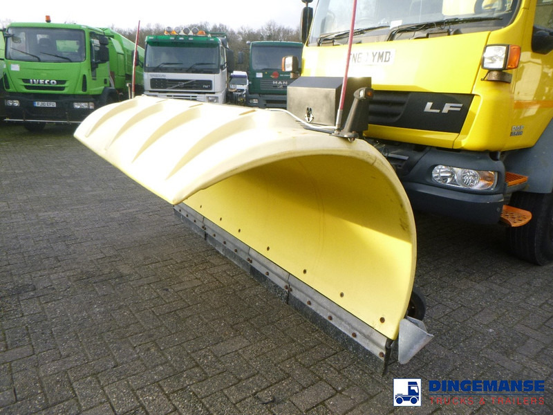 Veículo limpa-neves DAF LF 55.220 4x2 RHD gritter / snow plough: foto 6