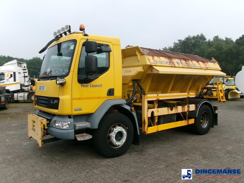 DAF LF 55.250 4X2 RHD gritter - Veículo limpa-neves: foto 1 DAF LF 55.250 4X2 RHD gritter - Veículo limpa-neves: foto 1