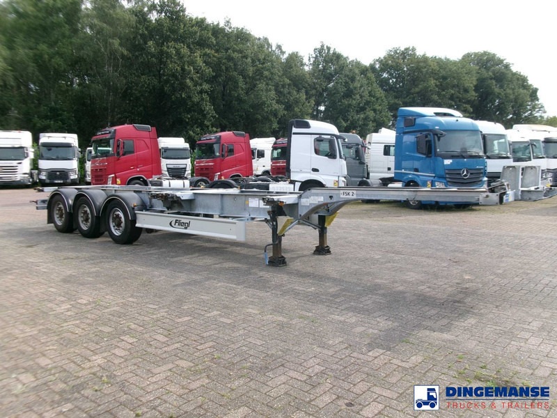Fliegl 3-axle container trailer 45 ft - Semireboque transportador de contêineres/ Caixa móvel: foto 2 Fliegl 3-axle container trailer 45 ft - Semireboque transportador de contêineres/ Caixa móvel: foto 2