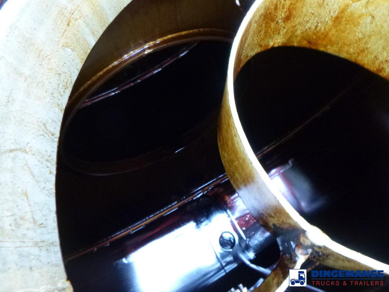 Locação de Heil / Thompson Heavy oil tank alu 34.2 m3 / 1 comp + pump Heil / Thompson Heavy oil tank alu 34.2 m3 / 1 comp + pump: foto 18 Locação de Heil / Thompson Heavy oil tank alu 34.2 m3 / 1 comp + pump Heil / Thompson Heavy oil tank alu 34.2 m3 / 1 comp + pump: foto 18