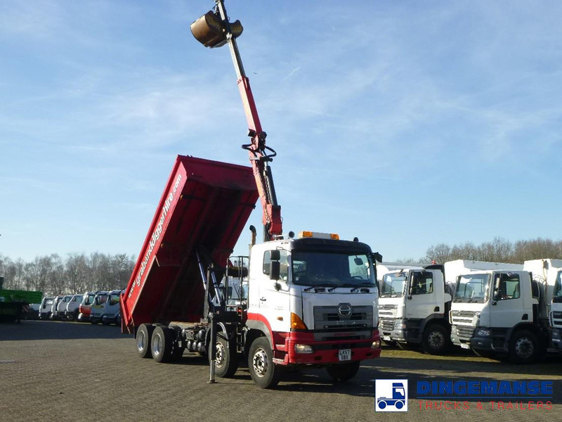 Hino FY1EUKA 8x4 tipper RHD + Palfinger E120L + grapple - Caminhão grua: foto 2 Hino FY1EUKA 8x4 tipper RHD + Palfinger E120L + grapple - Caminhão grua: foto 2