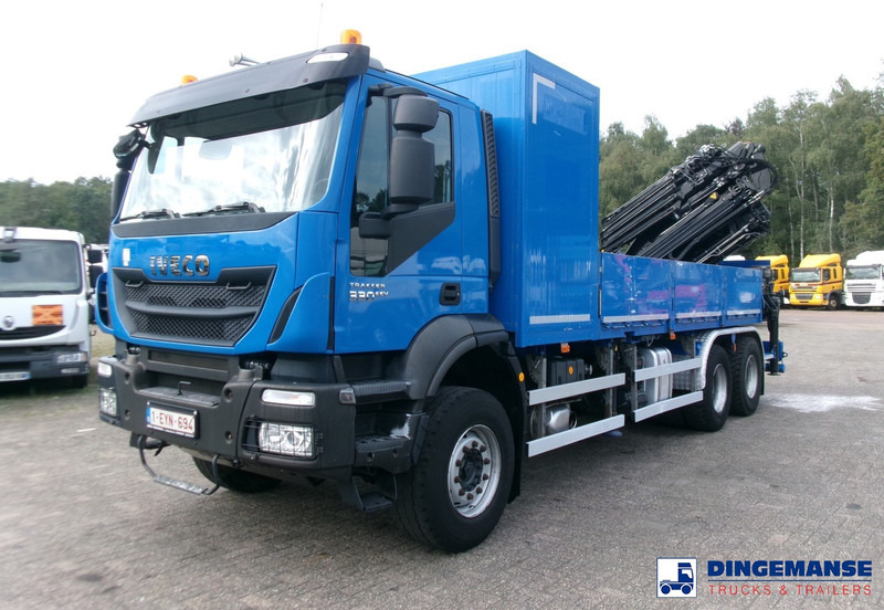 Iveco AD260T33 EEV 6X4 + Hiab 377 E5 Hipro Jib 70 X-4 - Caminhão grua: foto 1 Iveco AD260T33 EEV 6X4 + Hiab 377 E5 Hipro Jib 70 X-4 - Caminhão grua: foto 1