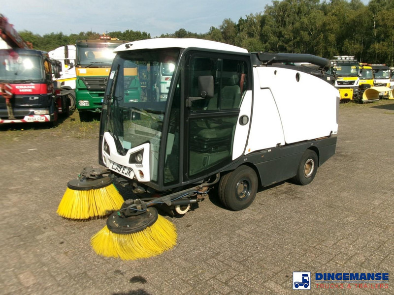Johnston C202 compact street sweeper - Varredora urbana: foto 1 Johnston C202 compact street sweeper - Varredora urbana: foto 1