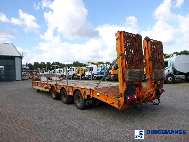 KING 3-axle semi-lowbed trailer 44T + ramps - Semireboque baixa: foto 3 KING 3-axle semi-lowbed trailer 44T + ramps - Semireboque baixa: foto 3