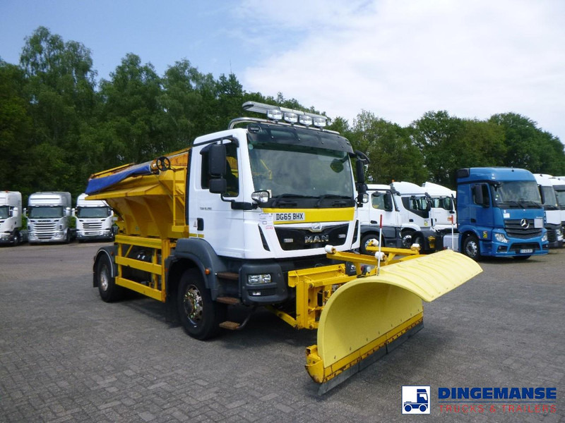 MAN TGM 18.290 4X4 RHD gritter / snow plough - Veículo limpa-neves: foto 2 MAN TGM 18.290 4X4 RHD gritter / snow plough - Veículo limpa-neves: foto 2