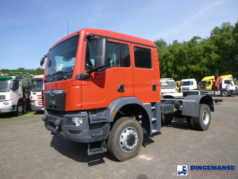 MAN TGM 18.320 4x4 BB chassis / new/unused - Caminhão chassi: foto 1 MAN TGM 18.320 4x4 BB chassis / new/unused - Caminhão chassi: foto 1