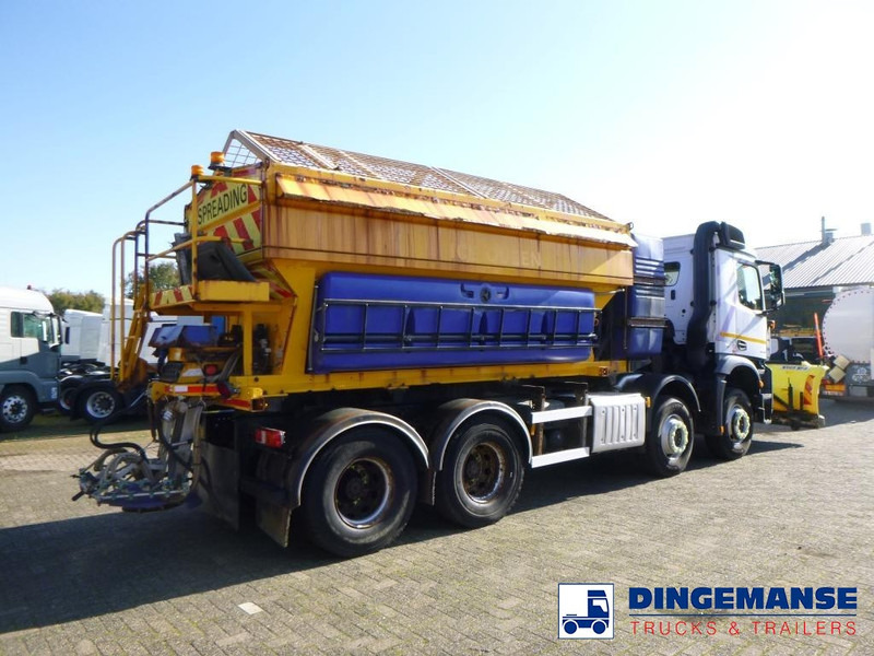 Mercedes-Benz Arocs 3240 8x4 RHD Schmidt snow plough / gritter - Veículo limpa-neves: foto 4 Mercedes-Benz Arocs 3240 8x4 RHD Schmidt snow plough / gritter - Veículo limpa-neves: foto 4