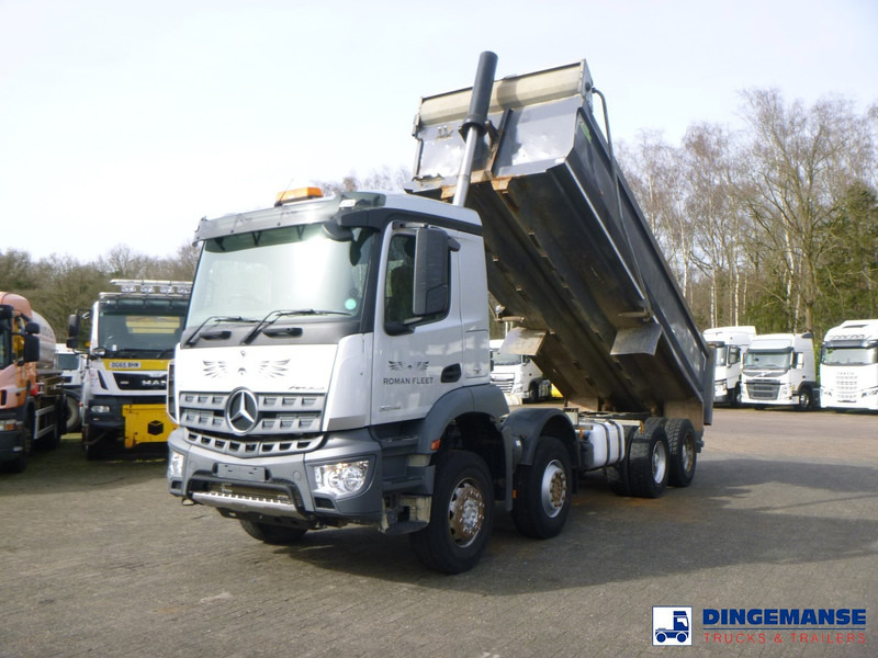 Mercedes-Benz Arocs 3246 8x4 RHD tipper - Caminhão basculante: foto 1 Mercedes-Benz Arocs 3246 8x4 RHD tipper - Caminhão basculante: foto 1