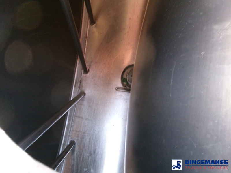 Caminhão tanque Renault Midlum 270 4x2 fuel tank 11.5 m3 / 4 comp ADR 26-04-2024: foto 17