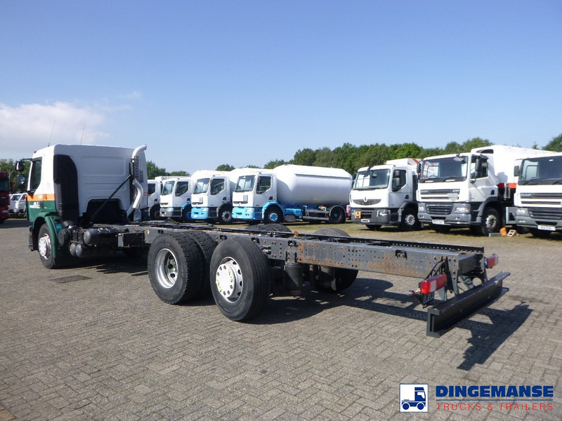 Renault Premium Lander 370 6x2 chassis + ADR - Caminhão chassi: foto 4 Renault Premium Lander 370 6x2 chassis + ADR - Caminhão chassi: foto 4