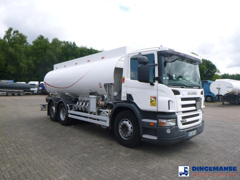 Scania P 320 DB 6X2 fuel tank 18.8 m3 / 5 comp - Caminhão tanque: foto 2 Scania P 320 DB 6X2 fuel tank 18.8 m3 / 5 comp - Caminhão tanque: foto 2
