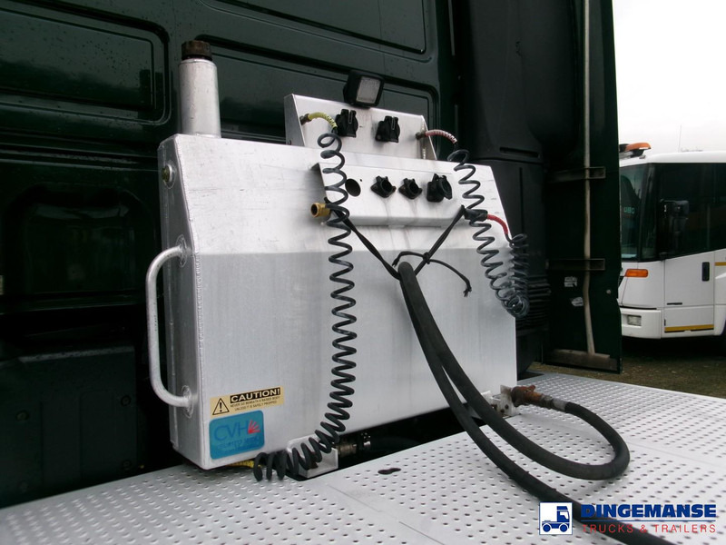 DAF XF 106 6x2 RHD Euro 6 + Hydraulics - Tractor: foto 5 DAF XF 106 6x2 RHD Euro 6 + Hydraulics - Tractor: foto 5