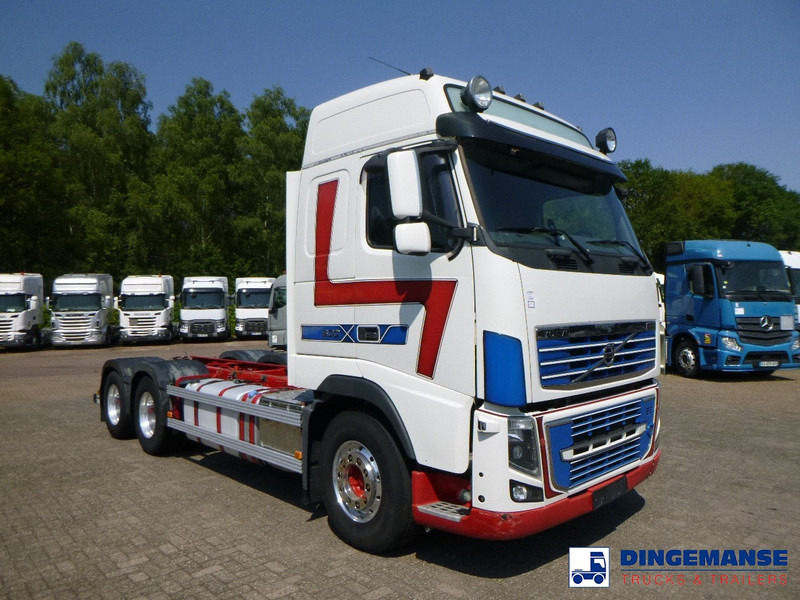 Volvo FM16 600 6x4 Euro 5 chassis + Retarder - Caminhão chassi: foto 2 Volvo FM16 600 6x4 Euro 5 chassis + Retarder - Caminhão chassi: foto 2