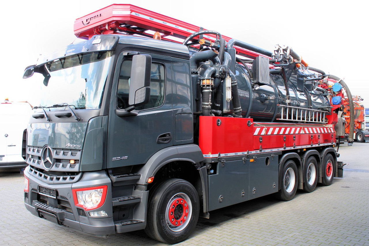 Mercedes-Benz AROCS 3246 8x4 Kroll 16m³ WRG Winterheizung -15C - Caminhão limpa fossa: foto 2 Mercedes-Benz AROCS 3246 8x4 Kroll 16m³ WRG Winterheizung -15C - Caminhão limpa fossa: foto 2
