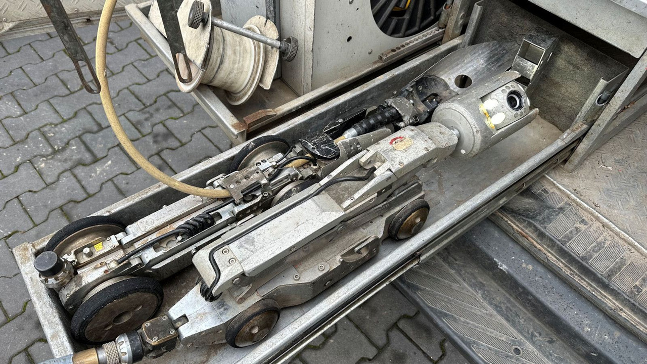 Mercedes-Benz Sprinter 516 CDI IBAK-TV Kamera Inspektion LISY - Caminhão limpa fossa: foto 3 Mercedes-Benz Sprinter 516 CDI IBAK-TV Kamera Inspektion LISY - Caminhão limpa fossa: foto 3