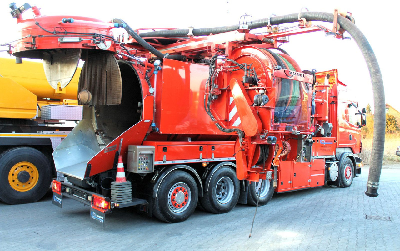 Scania R560 V8 8x4 Kroll 20m³ WRG 2x HD-Pumpe 620 Liter - Caminhão limpa fossa: foto 3 Scania R560 V8 8x4 Kroll 20m³ WRG 2x HD-Pumpe 620 Liter - Caminhão limpa fossa: foto 3