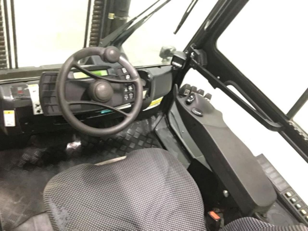 Hyster H8.0FT-6 - Manipulador de contentor: foto 3 Hyster H8.0FT-6 - Manipulador de contentor: foto 3