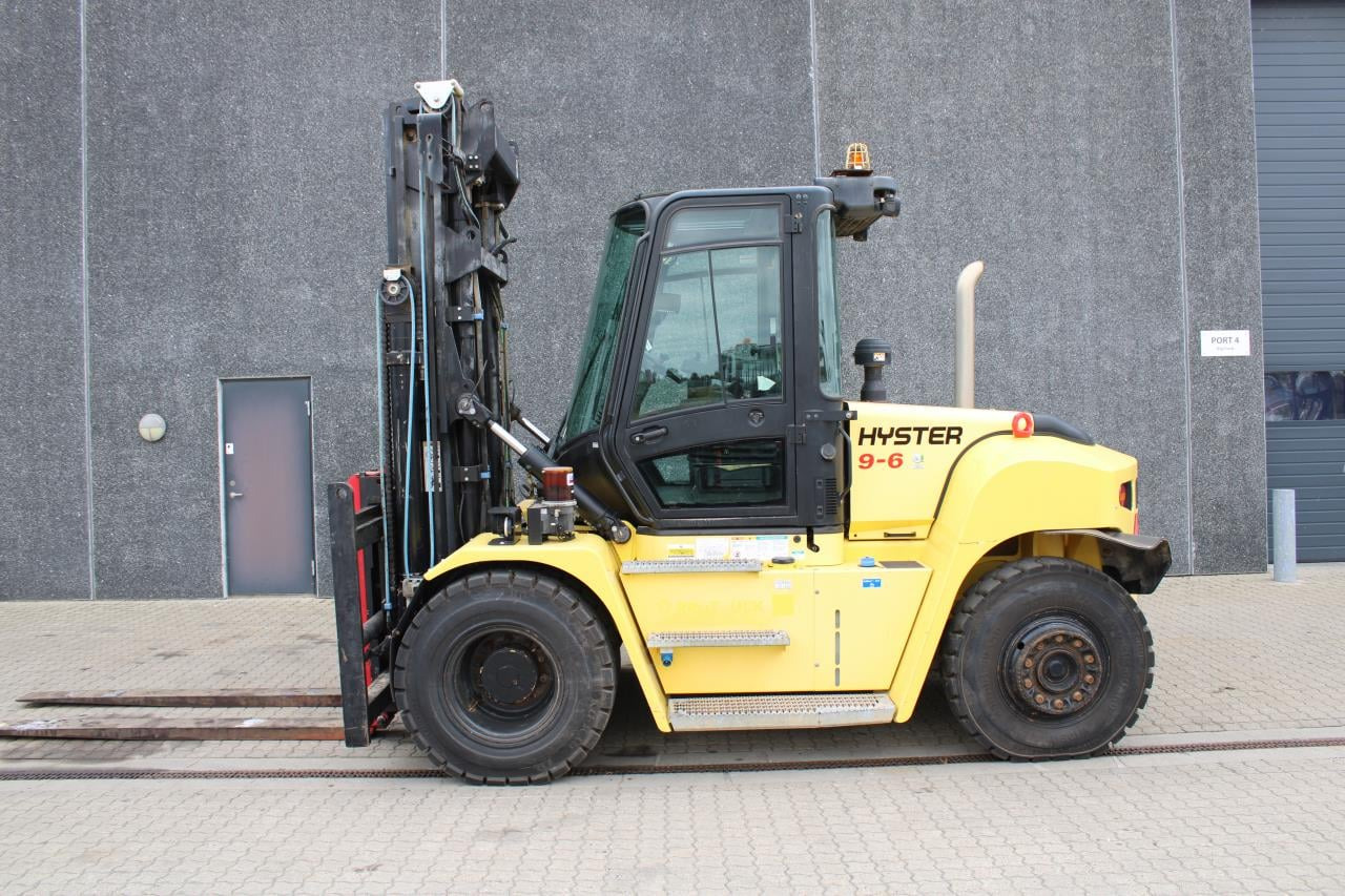 Hyster HYSTER H9.00XM-6 - Empilhadeira a diesel: foto 1 Hyster HYSTER H9.00XM-6 - Empilhadeira a diesel: foto 1