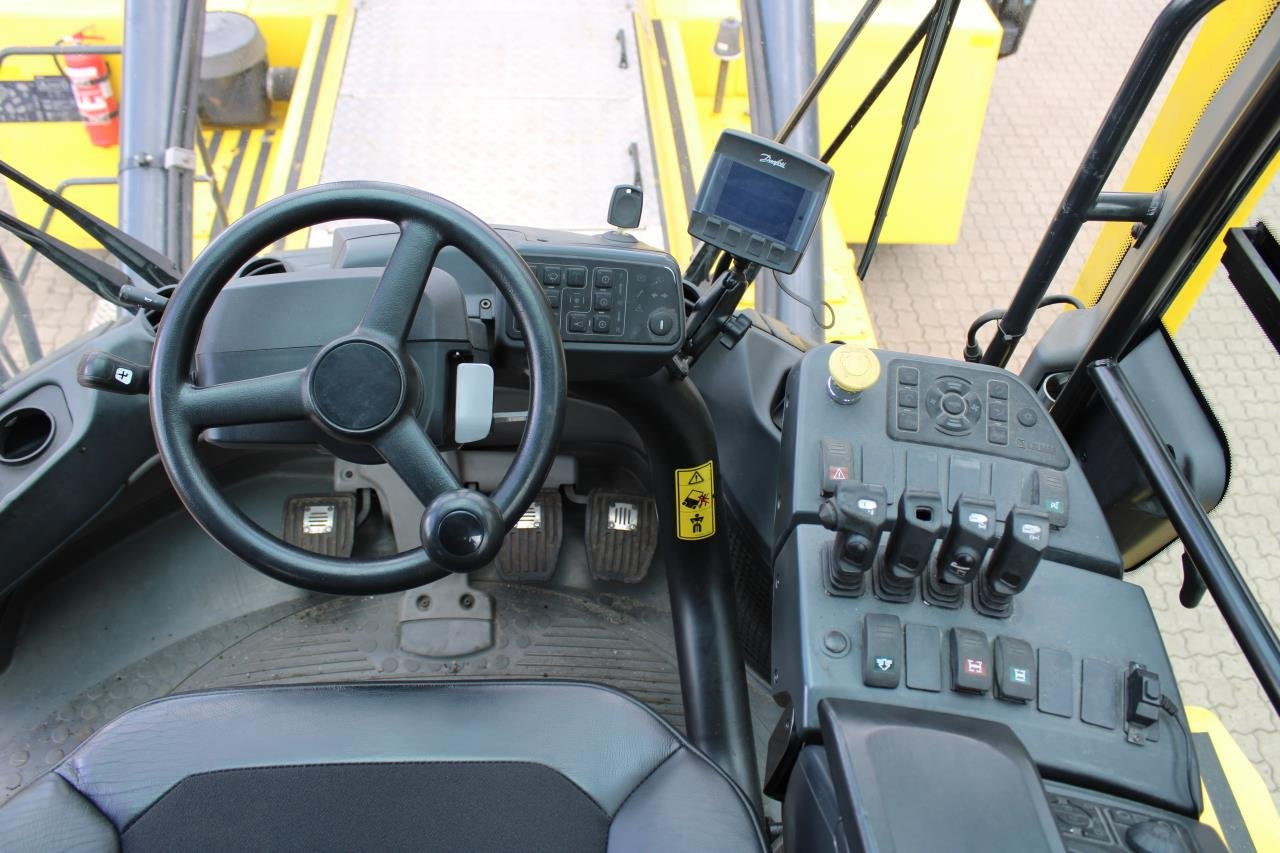 Kalmar DCG90-45ES7 - Manipulador de contentor: foto 4 Kalmar DCG90-45ES7 - Manipulador de contentor: foto 4