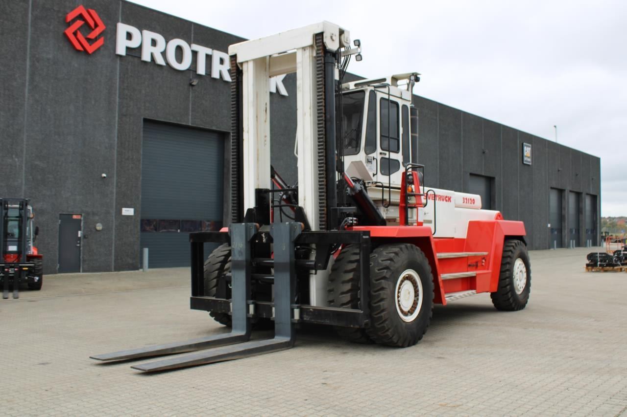 SveTruck 32120-50 - Empilhadeira a diesel: foto 2 SveTruck 32120-50 - Empilhadeira a diesel: foto 2