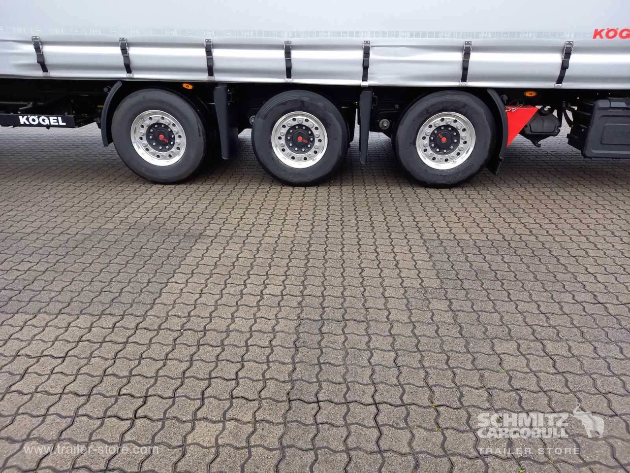 KOEGEL Auflieger Curtainsider Mega - Semi-reboque de lona: foto 5 KOEGEL Auflieger Curtainsider Mega - Semi-reboque de lona: foto 5