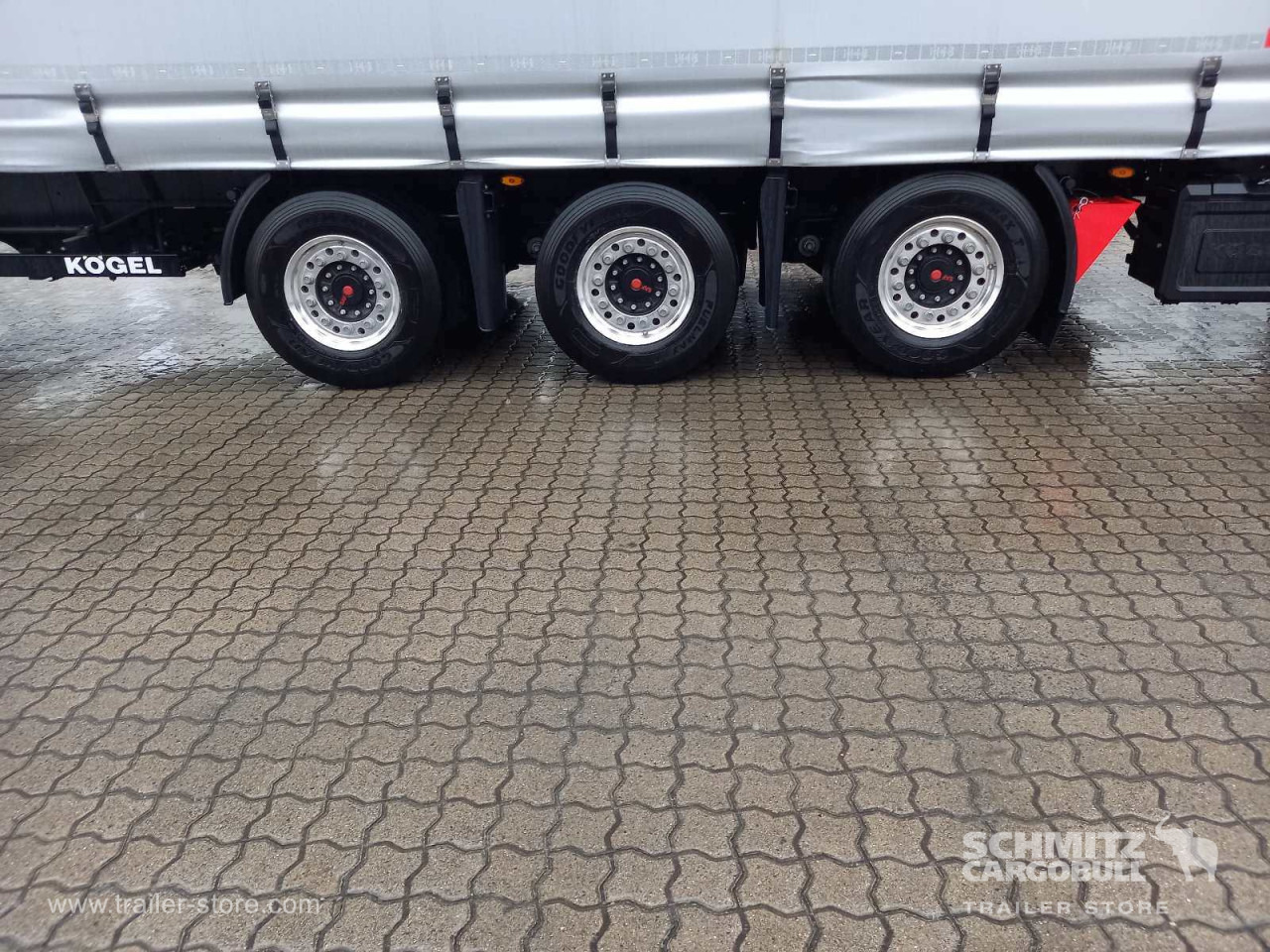 KOEGEL Auflieger Curtainsider Mega - Semi-reboque de lona: foto 5 KOEGEL Auflieger Curtainsider Mega - Semi-reboque de lona: foto 5