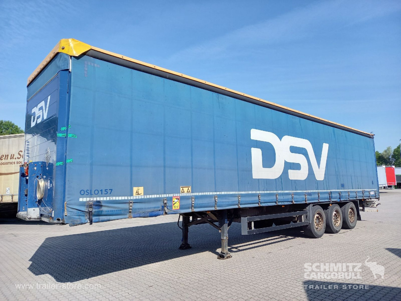 SCHMITZ Auflieger Curtainsider Standard - Semi-reboque de lona: foto 1 SCHMITZ Auflieger Curtainsider Standard - Semi-reboque de lona: foto 1