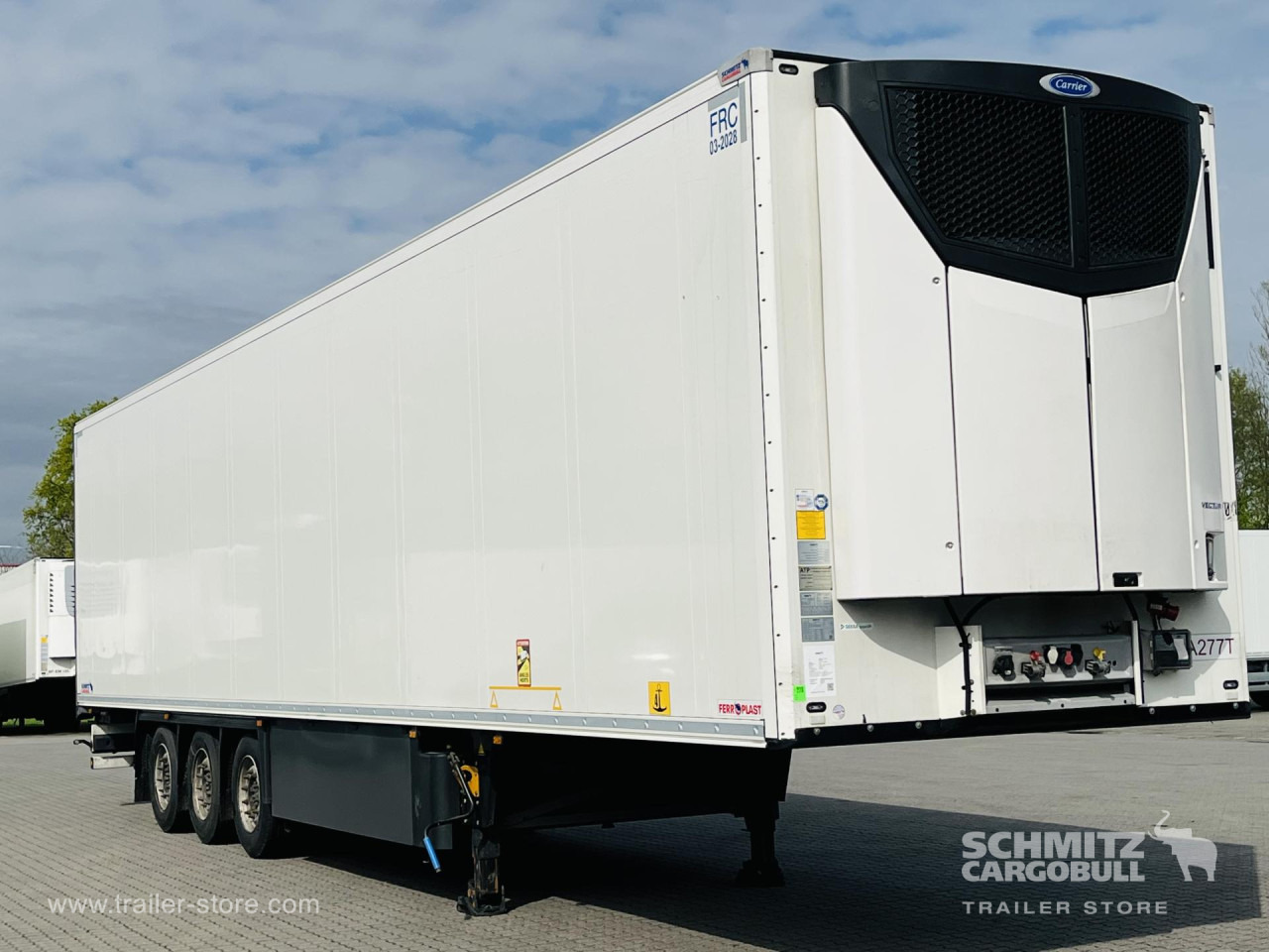 SCHMITZ Auflieger Tiefkühler Multitemp - Semireboque isotérmico: foto 1 SCHMITZ Auflieger Tiefkühler Multitemp - Semireboque isotérmico: foto 1