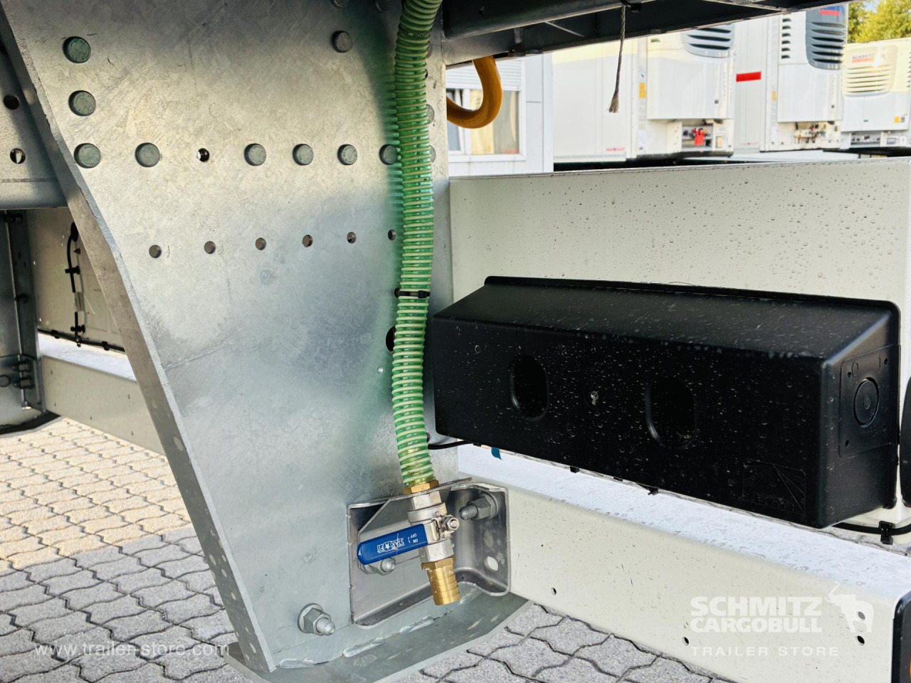 SCHMITZ Auflieger Tiefkühler Multitemp Double deck - Semireboque isotérmico: foto 5 SCHMITZ Auflieger Tiefkühler Multitemp Double deck - Semireboque isotérmico: foto 5