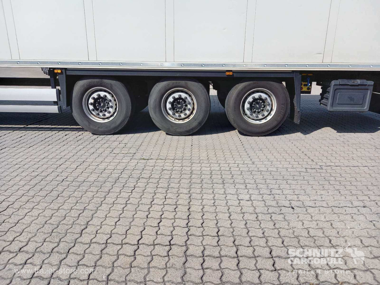 Semireboque isotérmico SCHMITZ Auflieger Tiefkühler Standard: foto 7 Semireboque isotérmico SCHMITZ Auflieger Tiefkühler Standard: foto 7