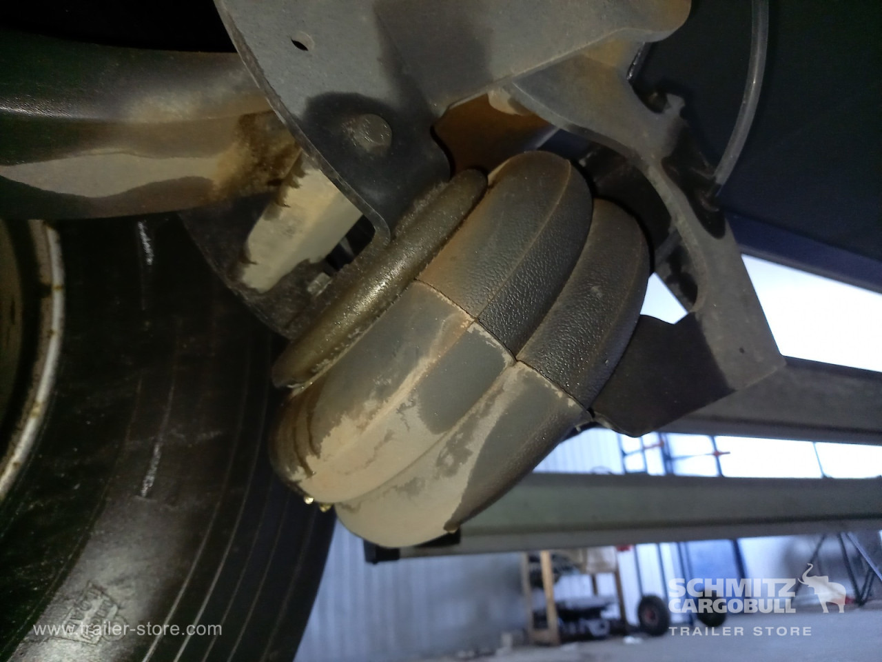 Semireboque isotérmico SCHMITZ Auflieger Tiefkühler Standard: foto 12 Semireboque isotérmico SCHMITZ Auflieger Tiefkühler Standard: foto 12