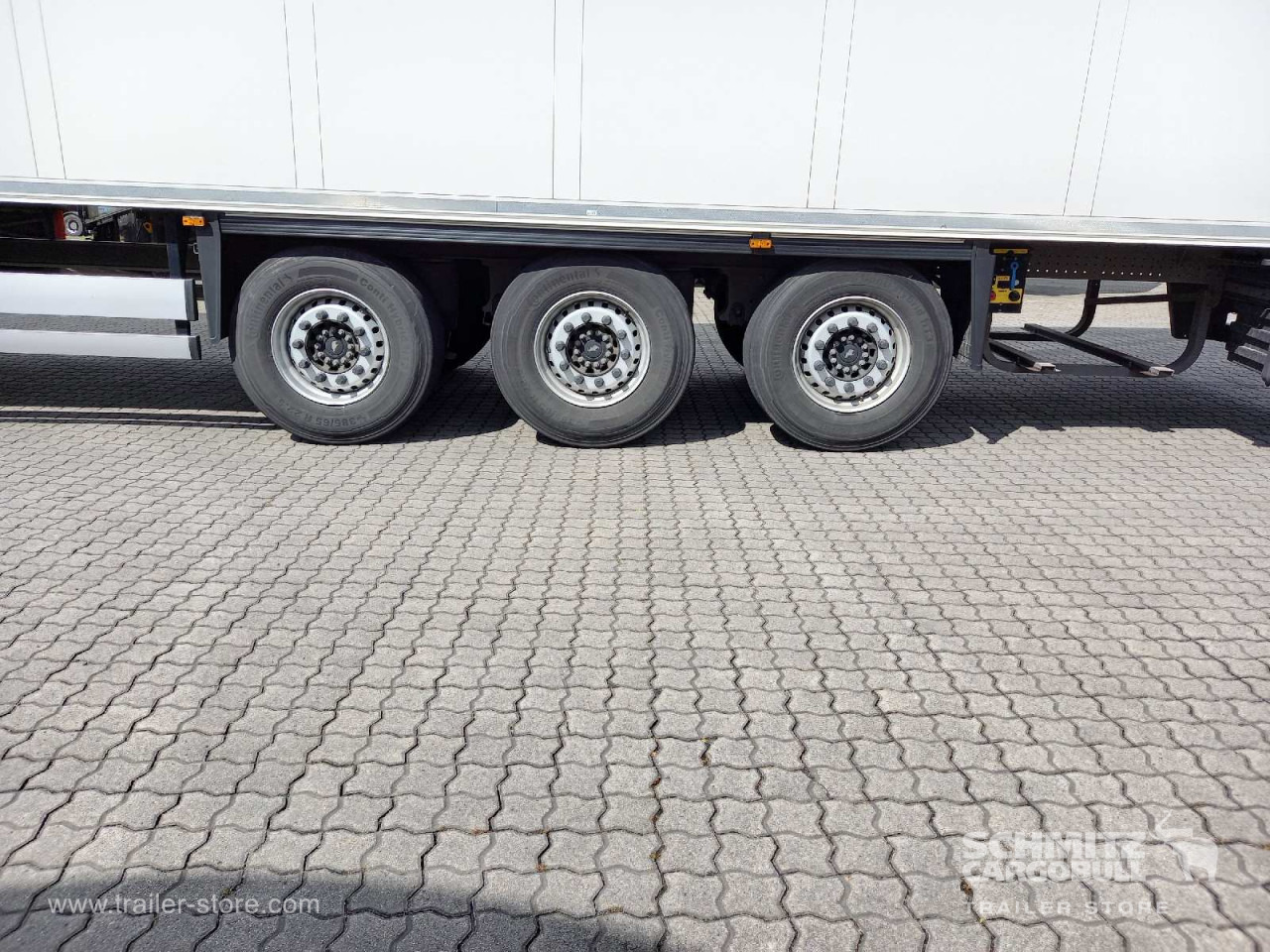 SCHMITZ Auflieger Tiefkühler Standard Double deck - Semireboque isotérmico: foto 2 SCHMITZ Auflieger Tiefkühler Standard Double deck - Semireboque isotérmico: foto 2