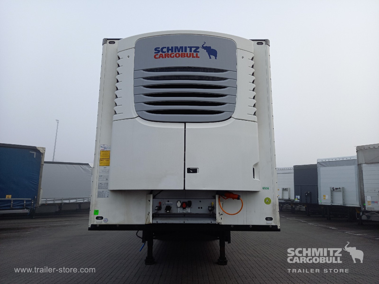 SCHMITZ Auflieger Tiefkühler Standard Double deck - Semireboque isotérmico: foto 2 SCHMITZ Auflieger Tiefkühler Standard Double deck - Semireboque isotérmico: foto 2