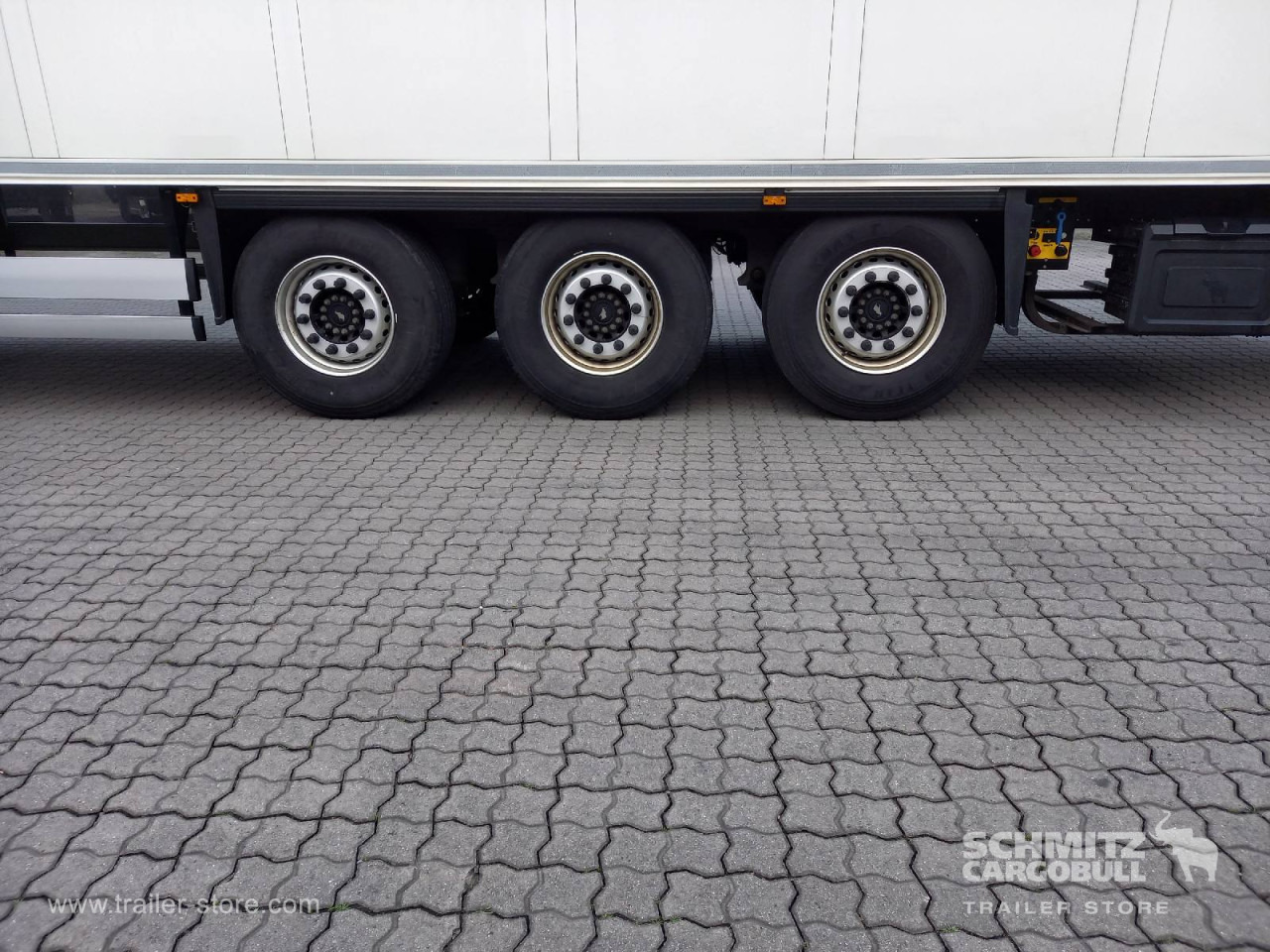 SCHMITZ Auflieger Tiefkühler Standard Double deck - Semireboque isotérmico: foto 5 SCHMITZ Auflieger Tiefkühler Standard Double deck - Semireboque isotérmico: foto 5