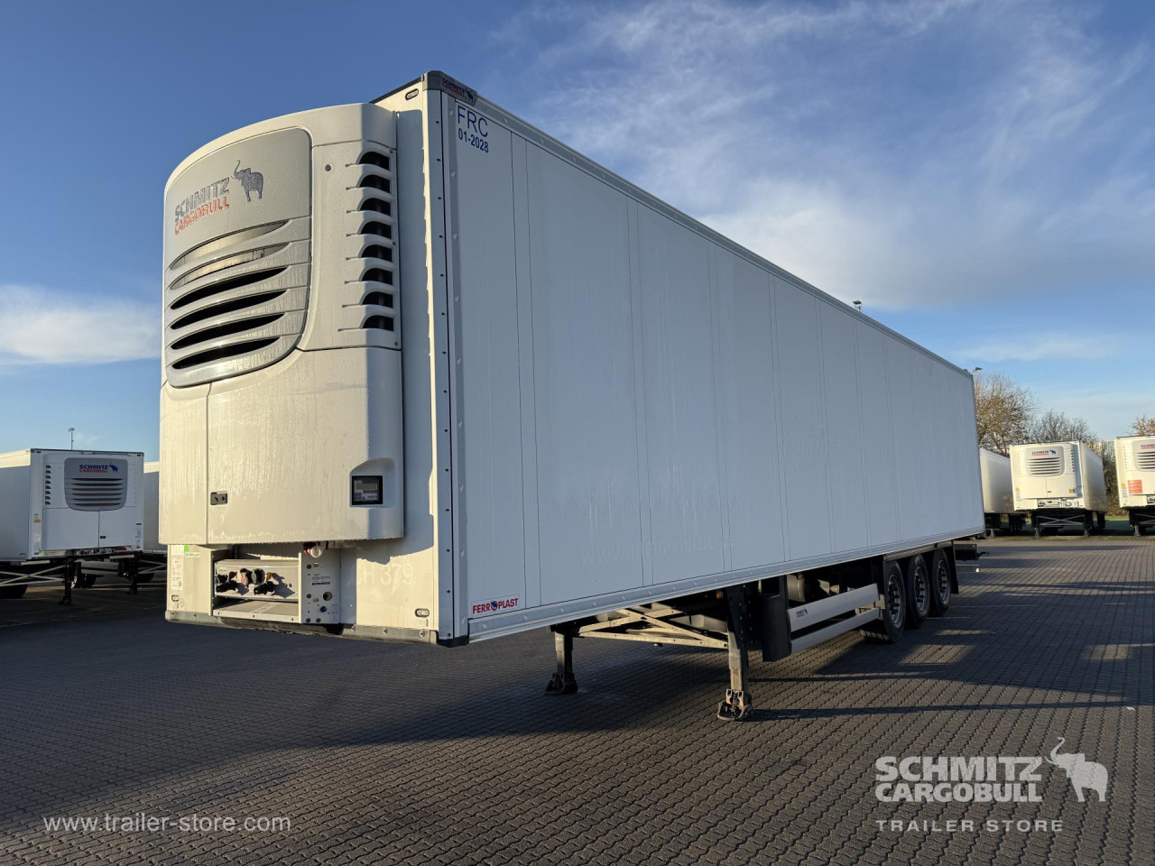 SCHMITZ Auflieger Tiefkühler Standard Double deck - Semireboque isotérmico: foto 1 SCHMITZ Auflieger Tiefkühler Standard Double deck - Semireboque isotérmico: foto 1